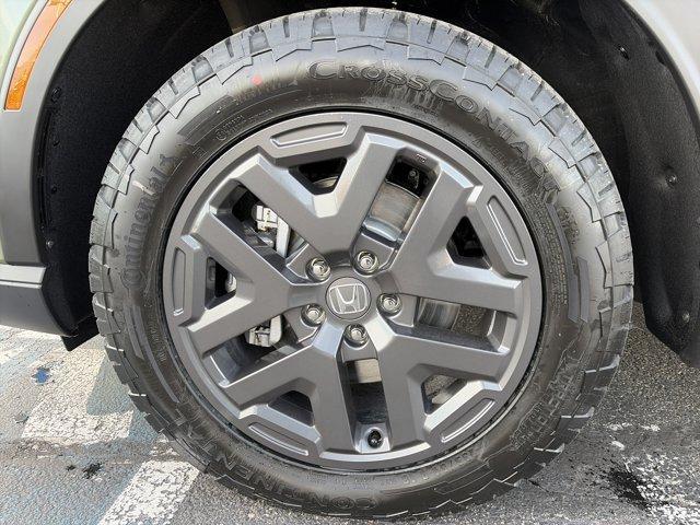 new 2026 Honda CR-V Hybrid car, priced at $40,705