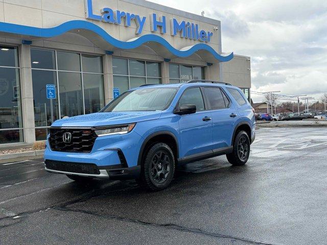new 2025 Honda Pilot car, priced at $48,851