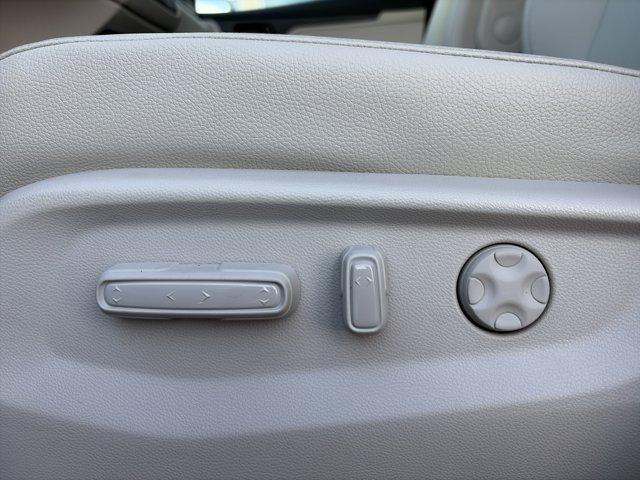 new 2026 Honda Odyssey car, priced at $43,384