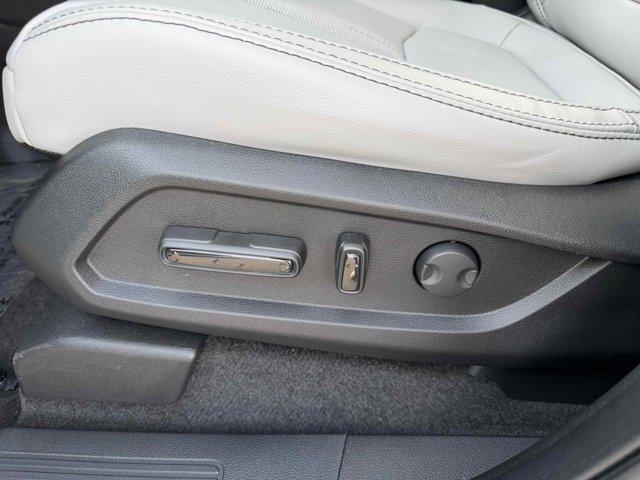 new 2025 Honda Pilot car, priced at $49,619