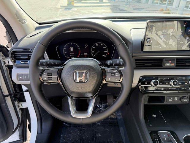 new 2025 Honda Pilot car, priced at $49,619