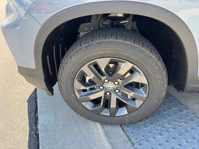 new 2025 Honda Ridgeline car, priced at $40,561