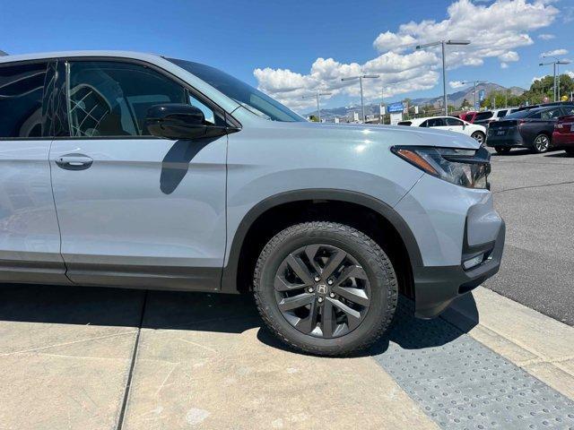 new 2025 Honda Ridgeline car, priced at $40,561