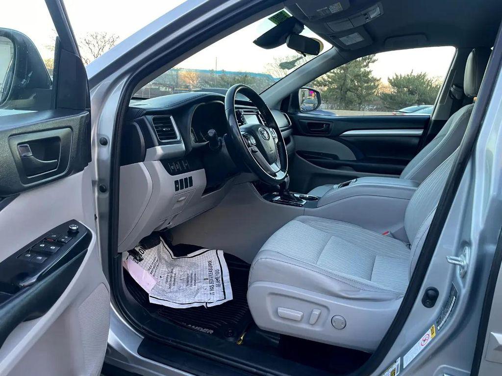 used 2019 Toyota Highlander car, priced at $16,495