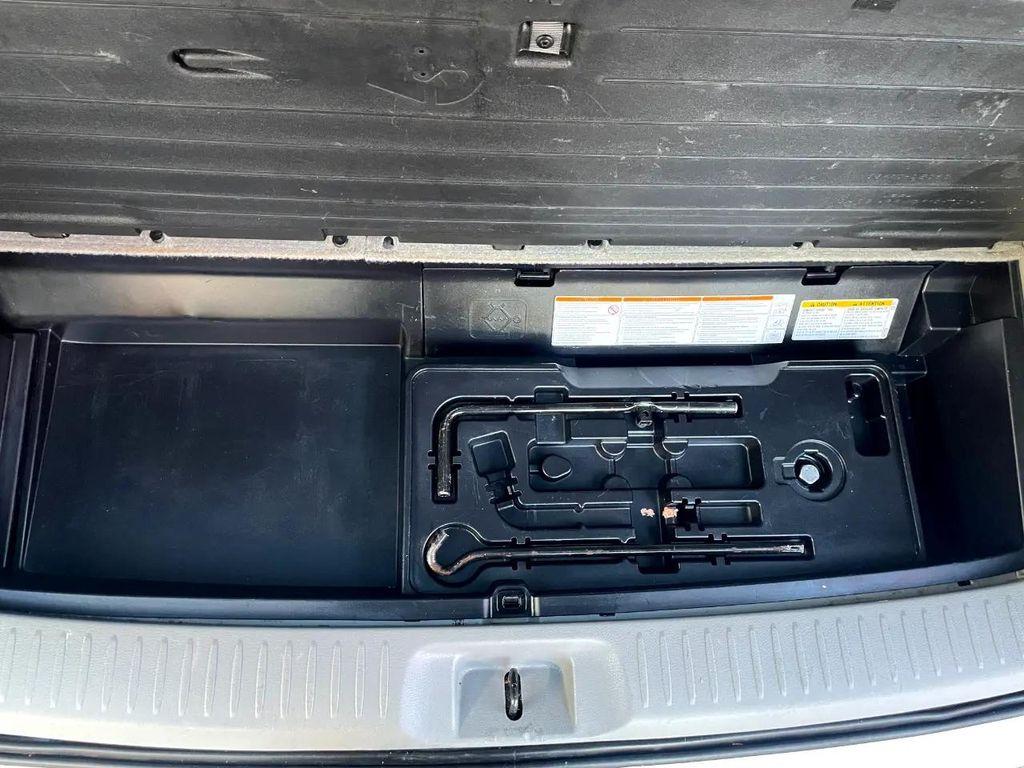 used 2019 Toyota Highlander car, priced at $16,495