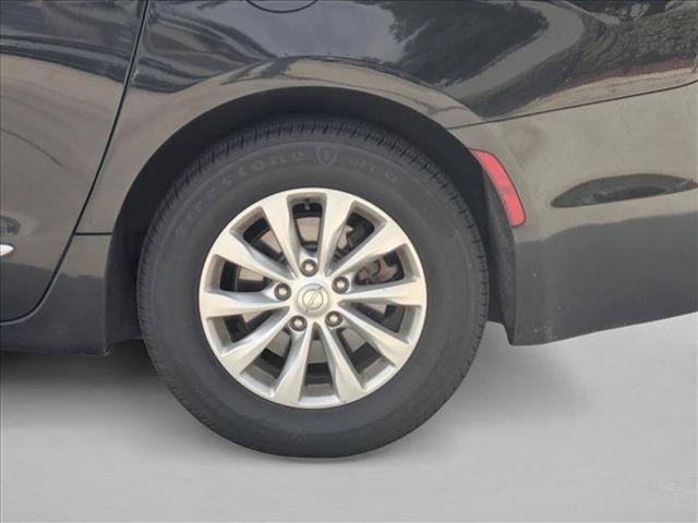 used 2019 Chrysler Pacifica car, priced at $13,463