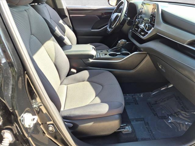 used 2021 Toyota Highlander car, priced at $18,489