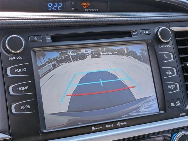 used 2019 Toyota Highlander car, priced at $24,995