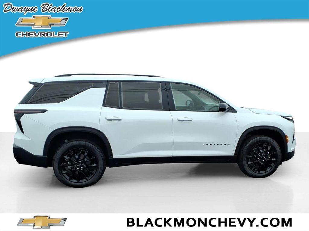 new 2026 Chevrolet Traverse car, priced at $47,730