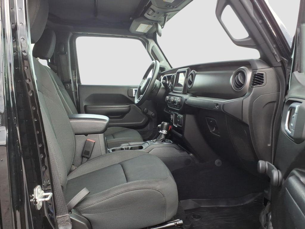 used 2022 Jeep Gladiator car, priced at $27,756