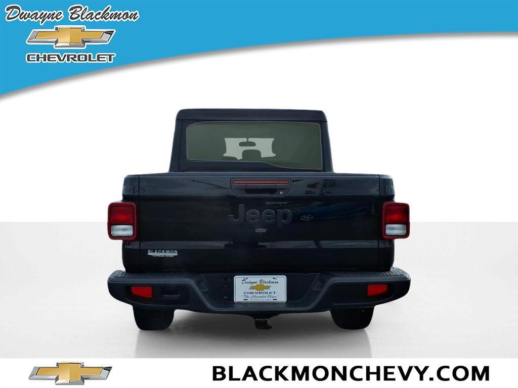 used 2022 Jeep Gladiator car, priced at $27,756