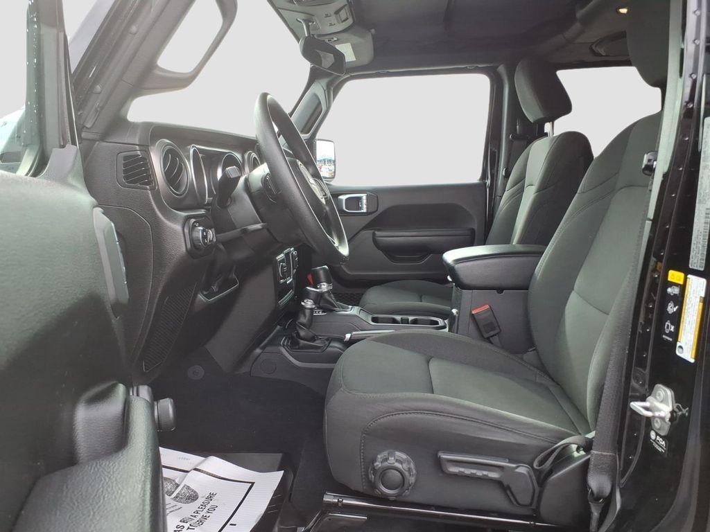 used 2022 Jeep Gladiator car, priced at $27,756