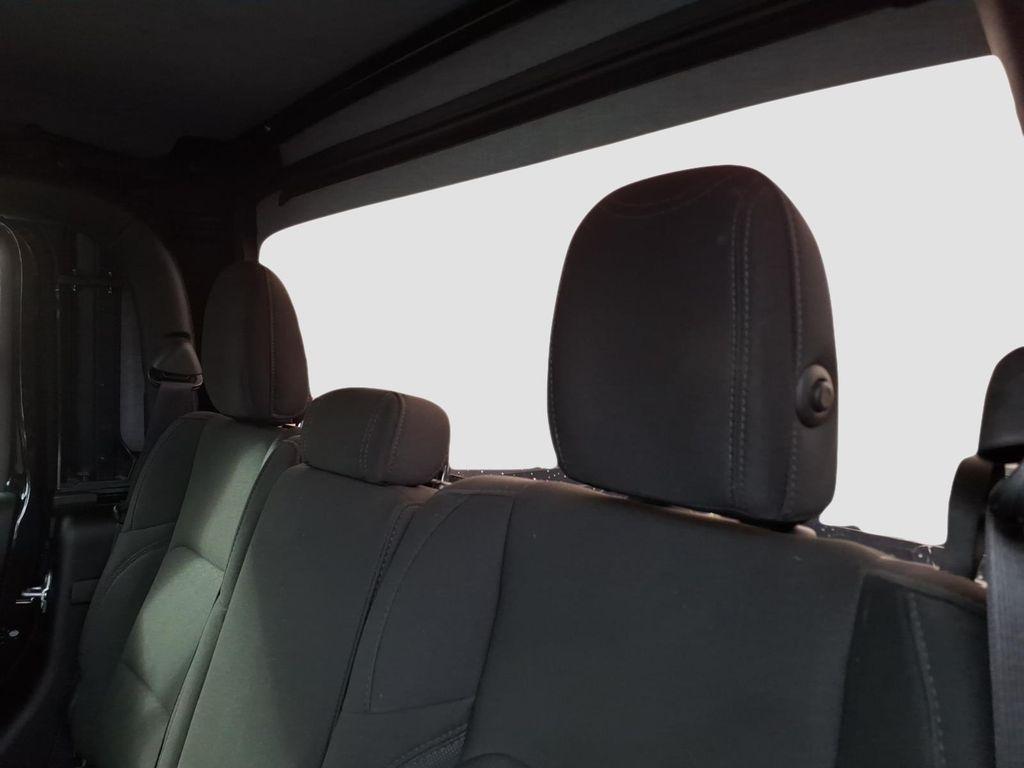 used 2022 Jeep Gladiator car, priced at $27,756