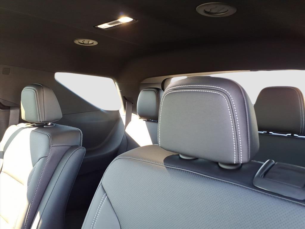 new 2026 Chevrolet Traverse car, priced at $43,988