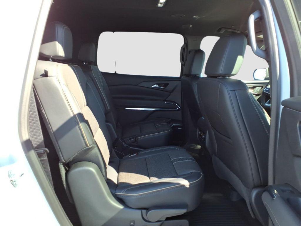 new 2026 Chevrolet Traverse car, priced at $58,865