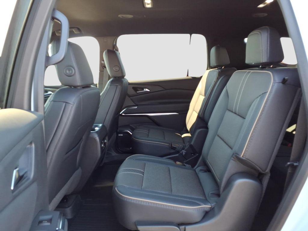 new 2026 Chevrolet Traverse car, priced at $58,865