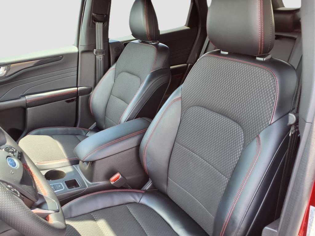 used 2023 Ford Escape car, priced at $25,464