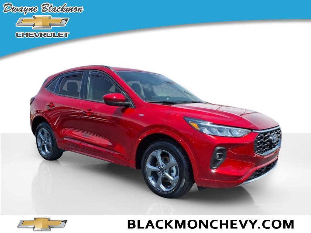 used 2023 Ford Escape car, priced at $25,464
