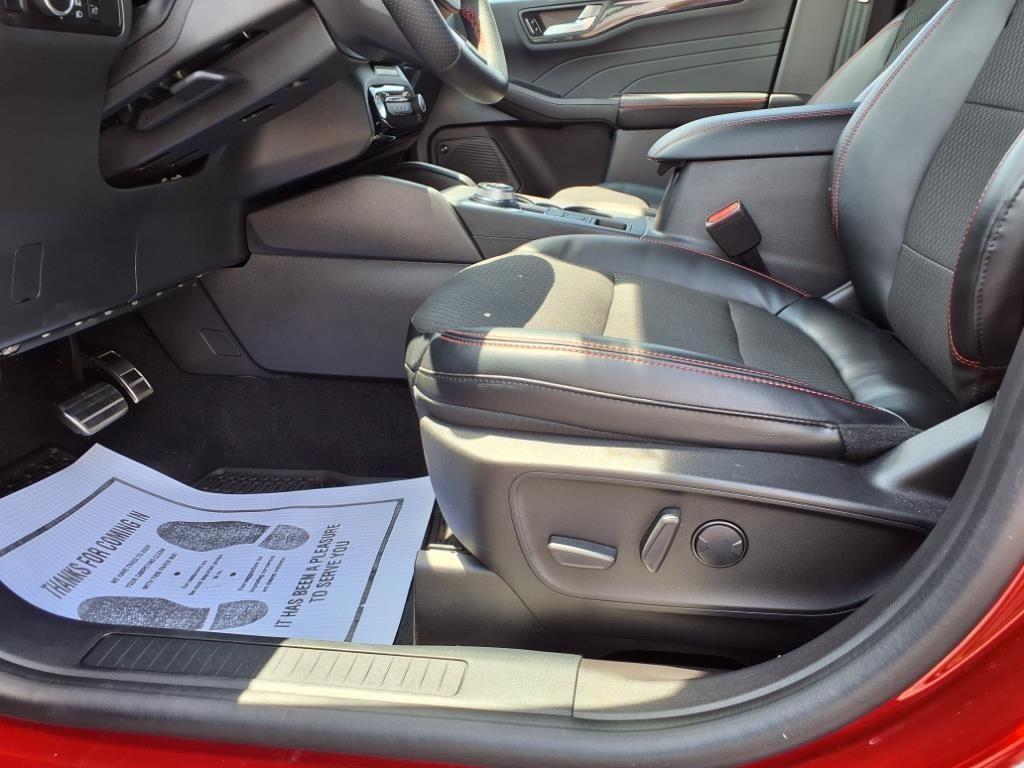 used 2023 Ford Escape car, priced at $25,464