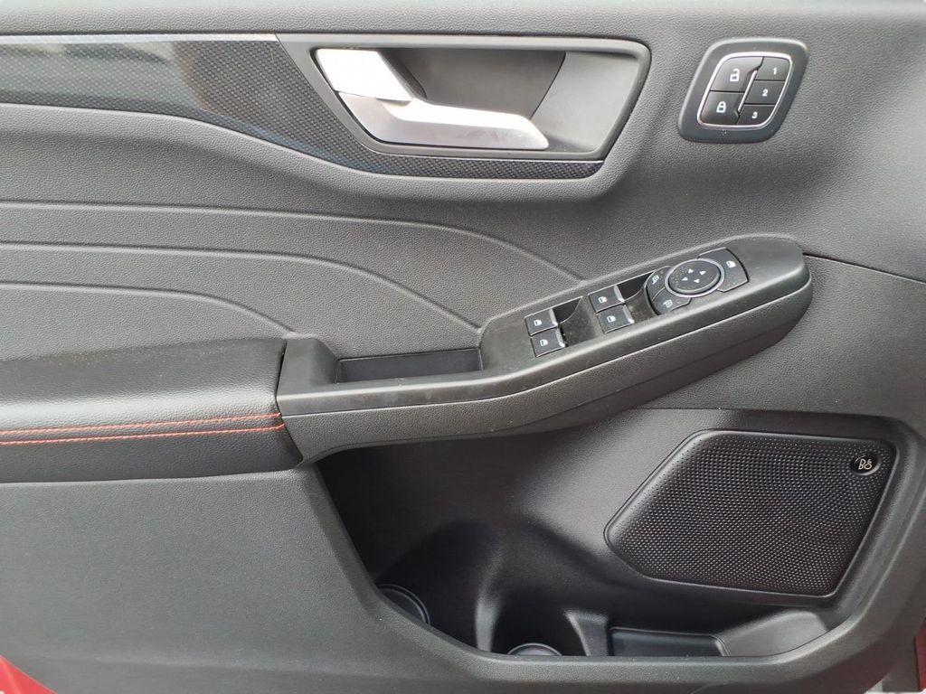 used 2023 Ford Escape car, priced at $25,864