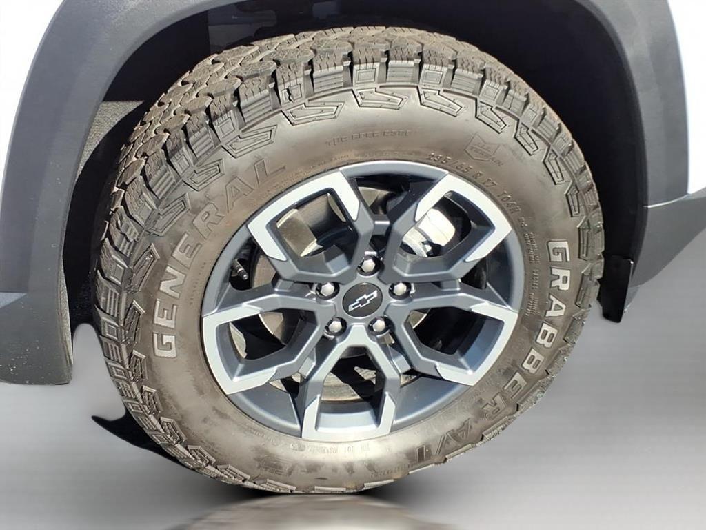 used 2026 Chevrolet Equinox car, priced at $38,500