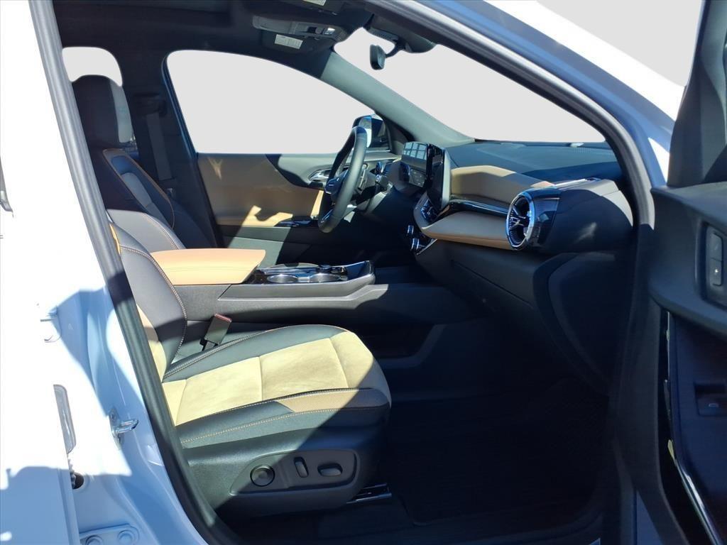 used 2026 Chevrolet Equinox car, priced at $38,500