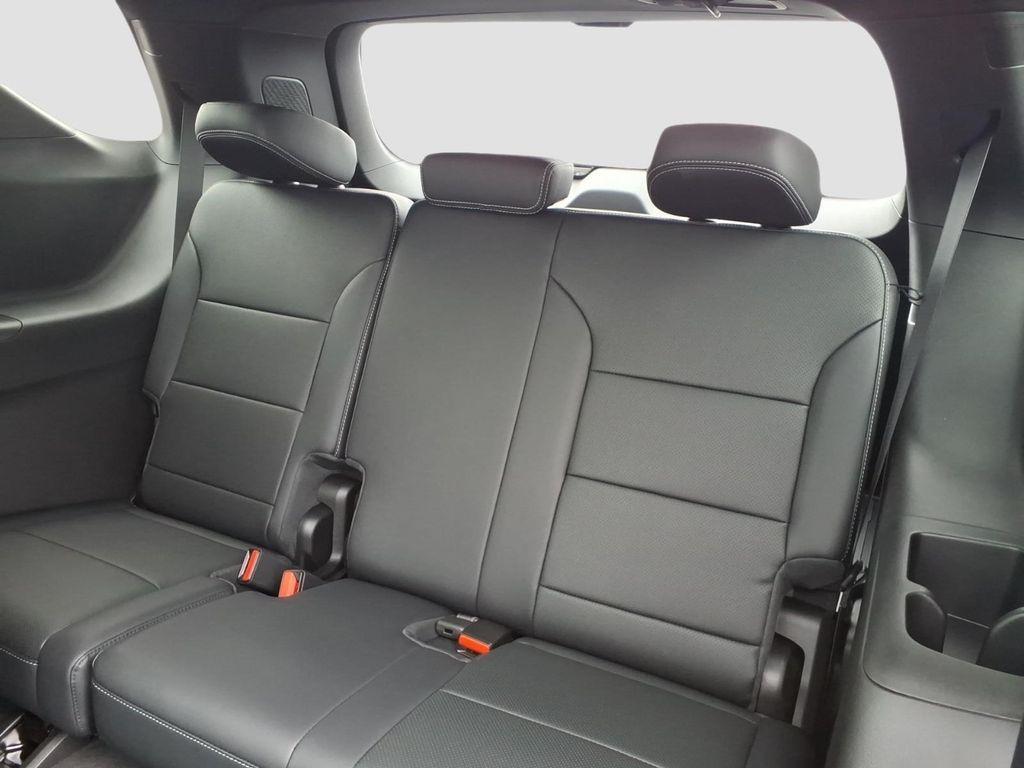 new 2026 Chevrolet Traverse car, priced at $47,945