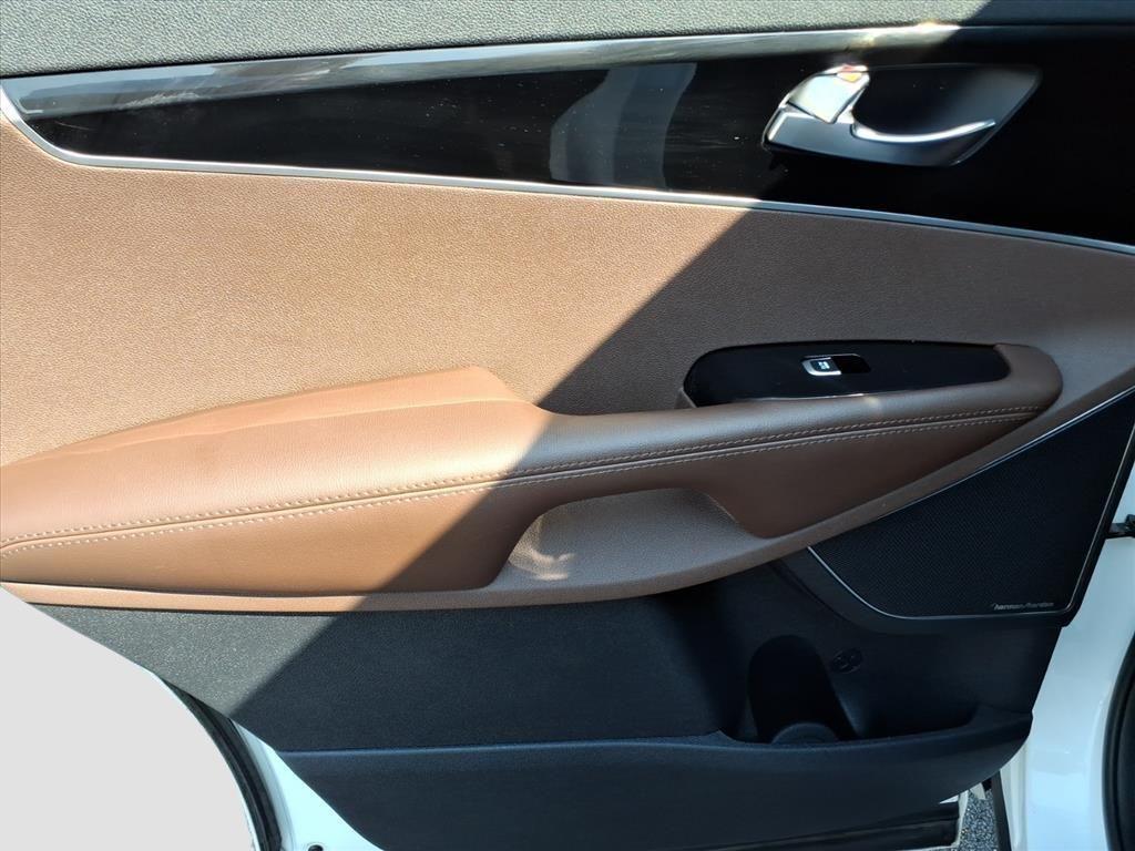 used 2019 Kia Sorento car, priced at $21,648