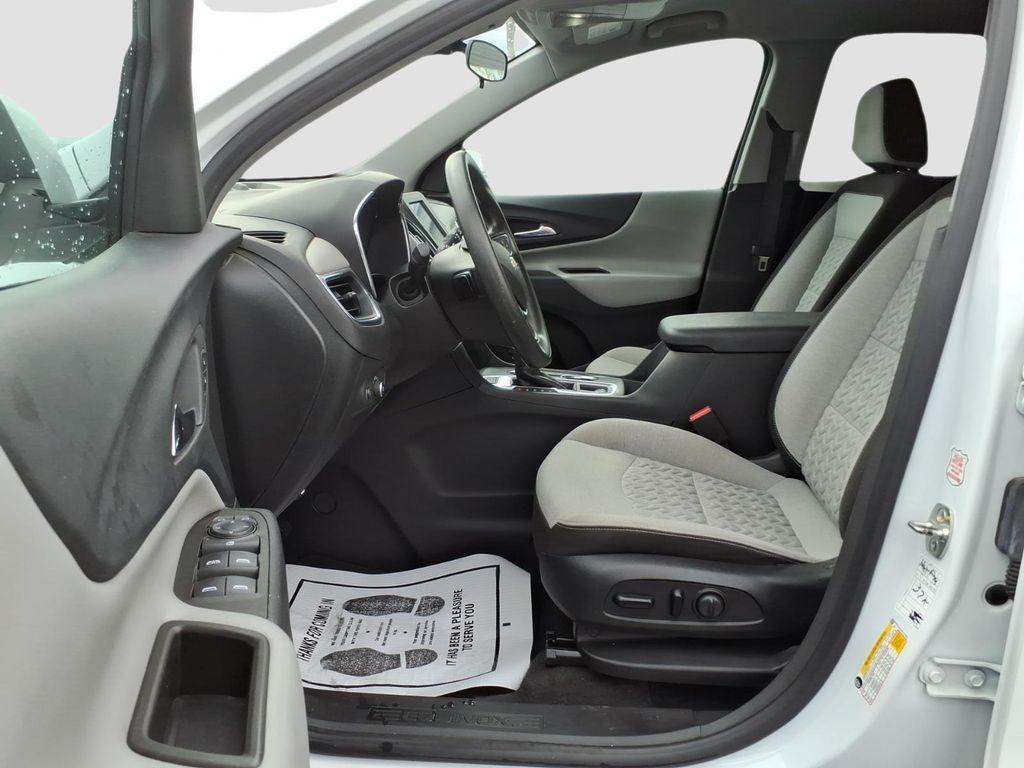 used 2023 Chevrolet Equinox car, priced at $20,995