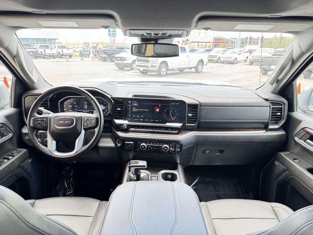 used 2023 GMC Sierra 1500 car, priced at $45,995