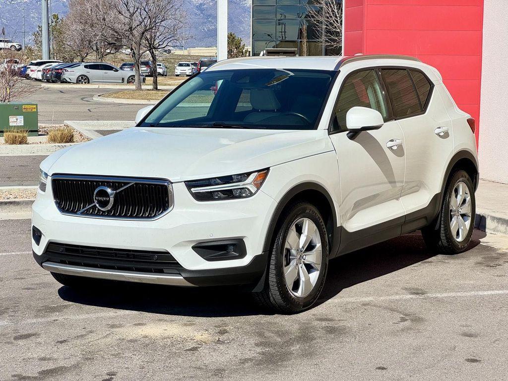 used 2021 Volvo XC40 car, priced at $15,995