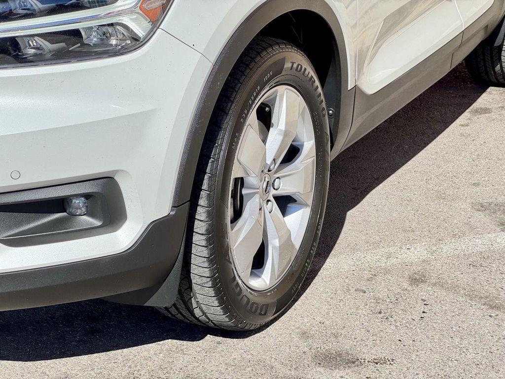 used 2021 Volvo XC40 car, priced at $15,995