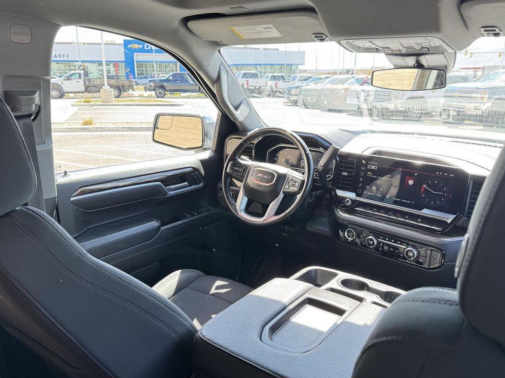 used 2023 GMC Sierra 1500 car, priced at $37,495