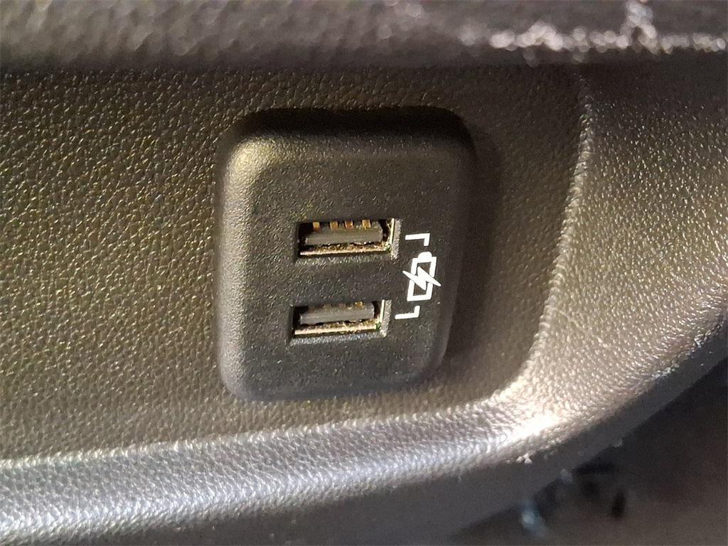 used 2018 Cadillac XT5 car, priced at $18,995