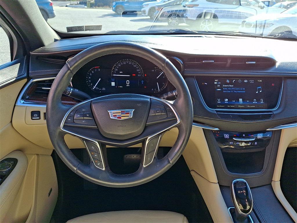 used 2018 Cadillac XT5 car, priced at $18,995