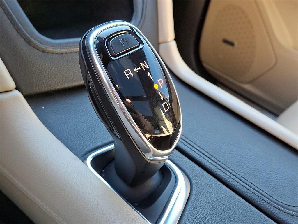 used 2018 Cadillac XT5 car, priced at $18,995