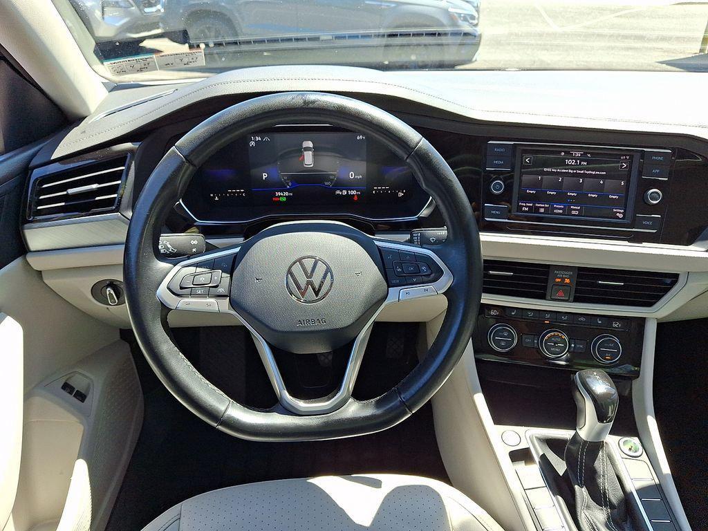 used 2024 Volkswagen Jetta car, priced at $20,485