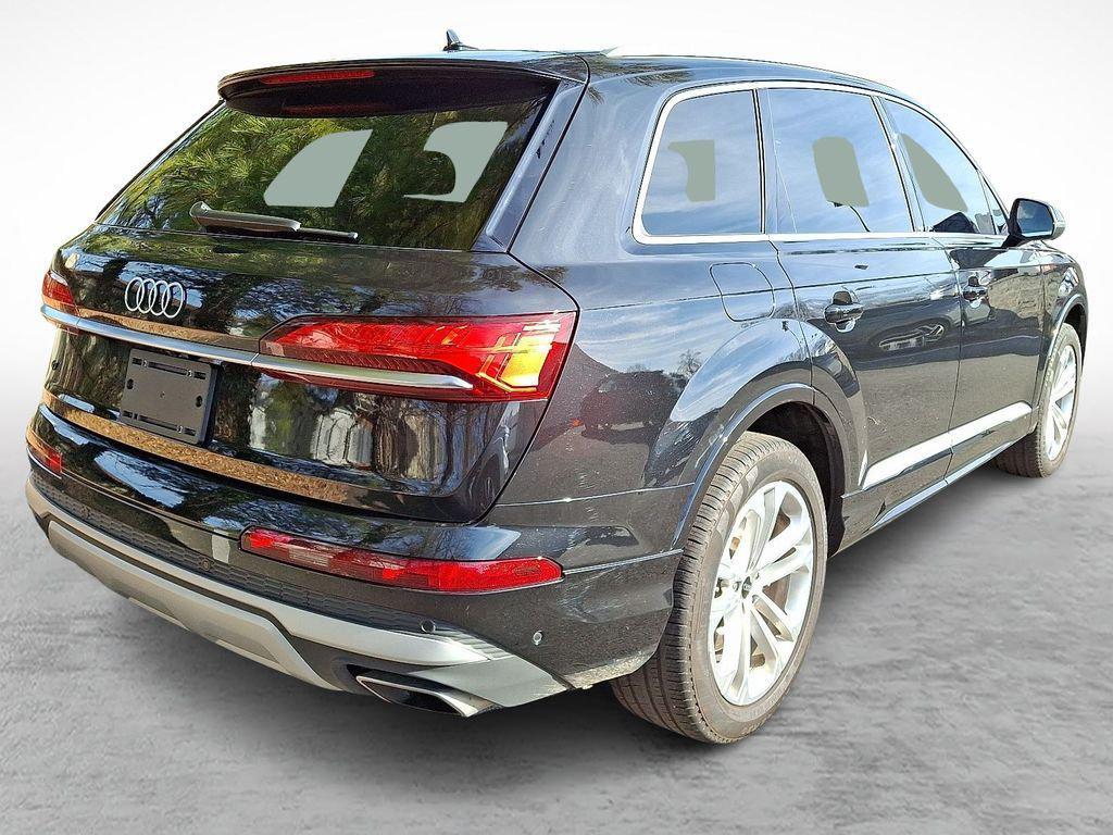 used 2025 Audi Q7 car, priced at $45,085
