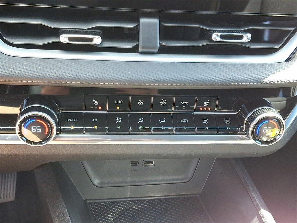 used 2025 Chevrolet Equinox car, priced at $29,742