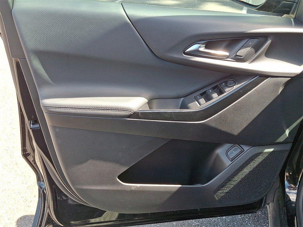 used 2025 Chevrolet Equinox car, priced at $29,742