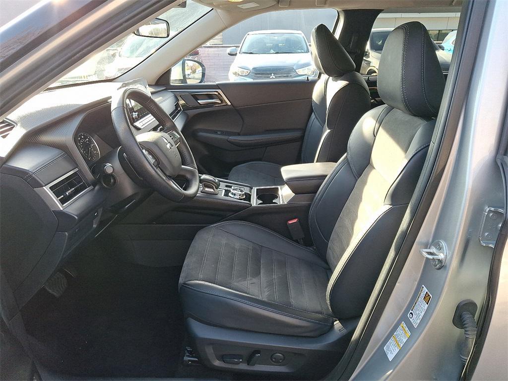 used 2024 Mitsubishi Outlander car, priced at $26,442