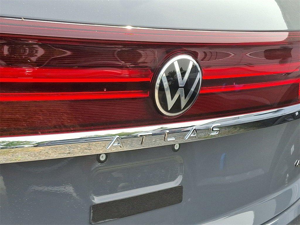 new 2026 Volkswagen Atlas Cross Sport car, priced at $49,135