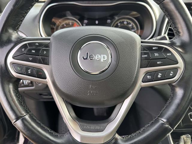 used 2021 Jeep Cherokee car, priced at $18,995