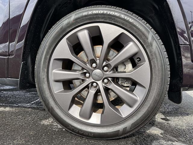 used 2021 Jeep Cherokee car, priced at $18,995