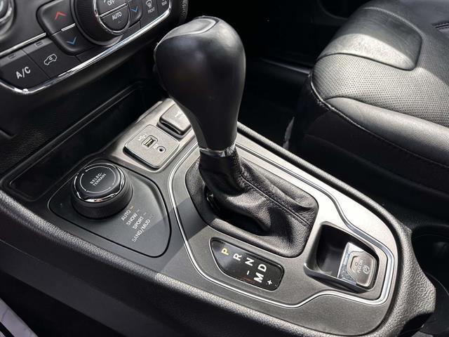 used 2021 Jeep Cherokee car, priced at $18,995