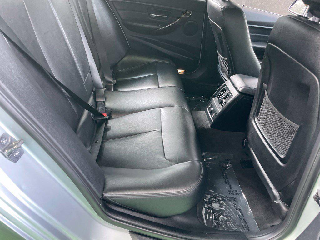 BMW 3 Series view 41