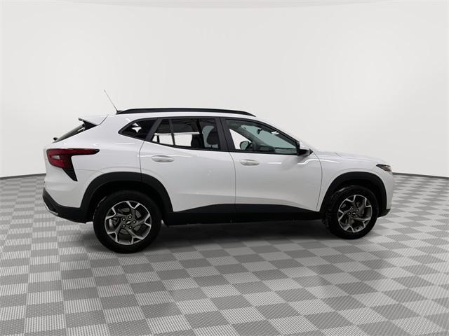 used 2025 Chevrolet Trax car, priced at $22,995