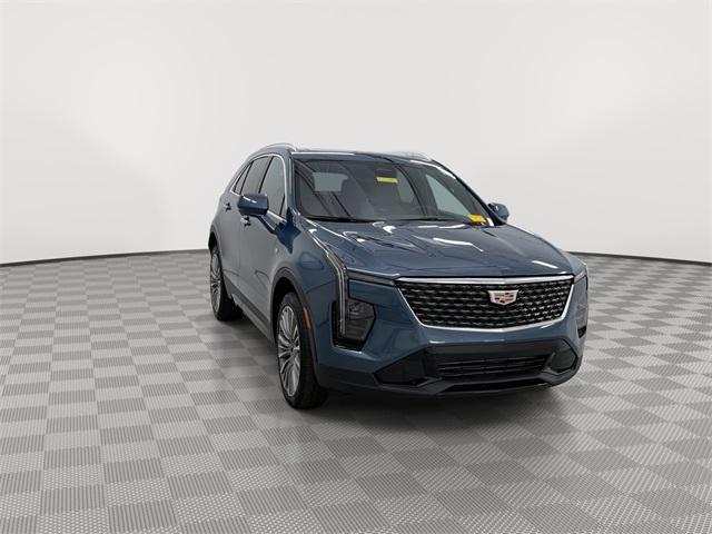 used 2025 Cadillac XT4 car, priced at $39,995