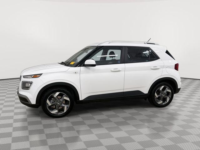 used 2025 Hyundai Venue car, priced at $20,495