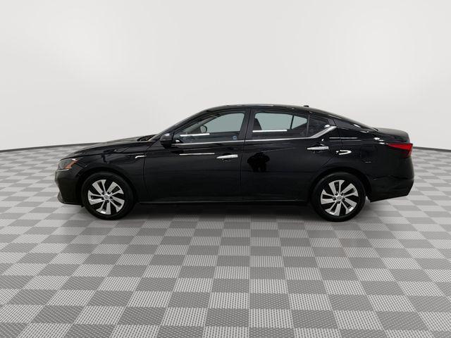 used 2025 Nissan Altima car, priced at $21,995